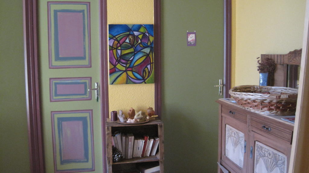 La Trobada Hotel Escaro Bilik gambar